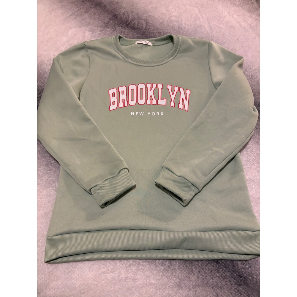 (A10) Shein Teen Brooklyn New York Graphic Sweatshirt Sage Green Size 15Y